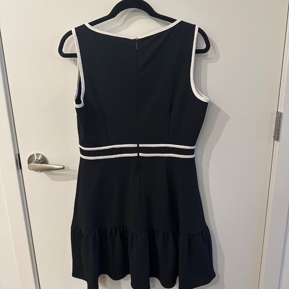 Karl Lagerfeld Dress - Picture 2 of 7